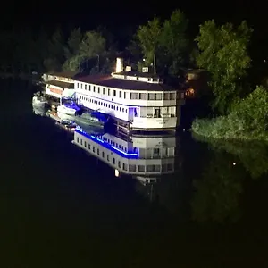 Lisa Hotel